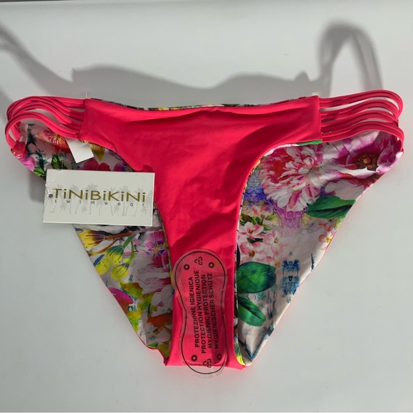 TiniBikini NWT’s Reversible Floral Orange Pink Swim Hi-Cut String Bottoms Sz MED - Picture 14 of 16